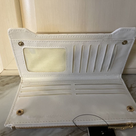 SOLD NWT Badgley Mischka White Quilted Long Cardholder Wallet NWT Vegan Leather - Picture 7 of 11